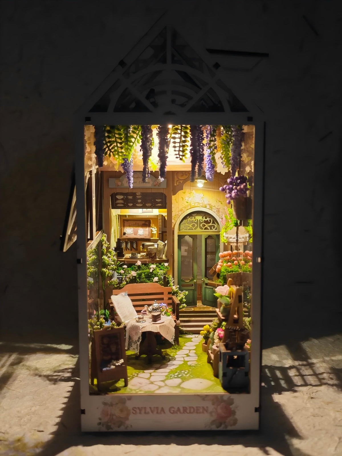 Sylvia Garden Book Nook Kit