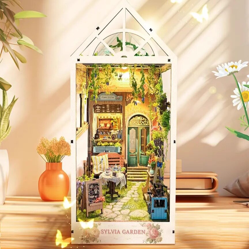 Sylvia Garden Book Nook Kit