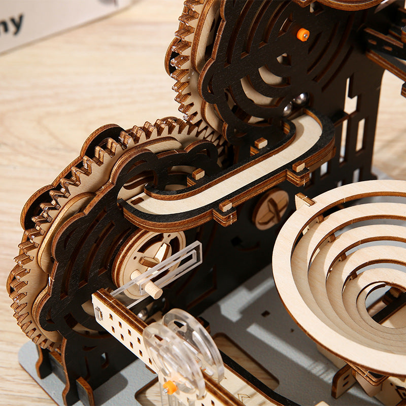 Marble Run mechanical model kit close-up of wooden track and marble – NINEGOODS