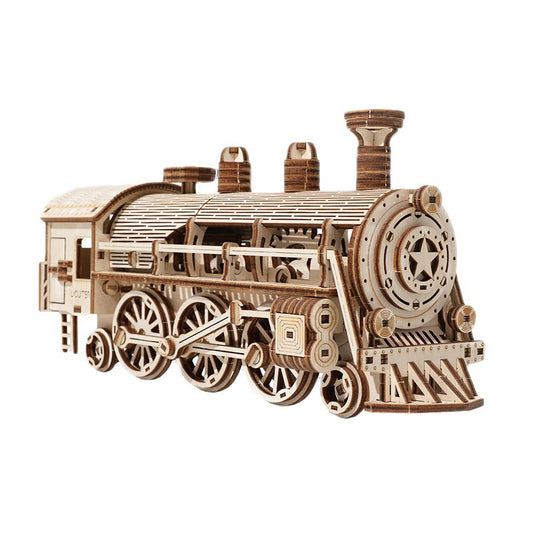 Wooden steam train wind-up kit – assembled main view