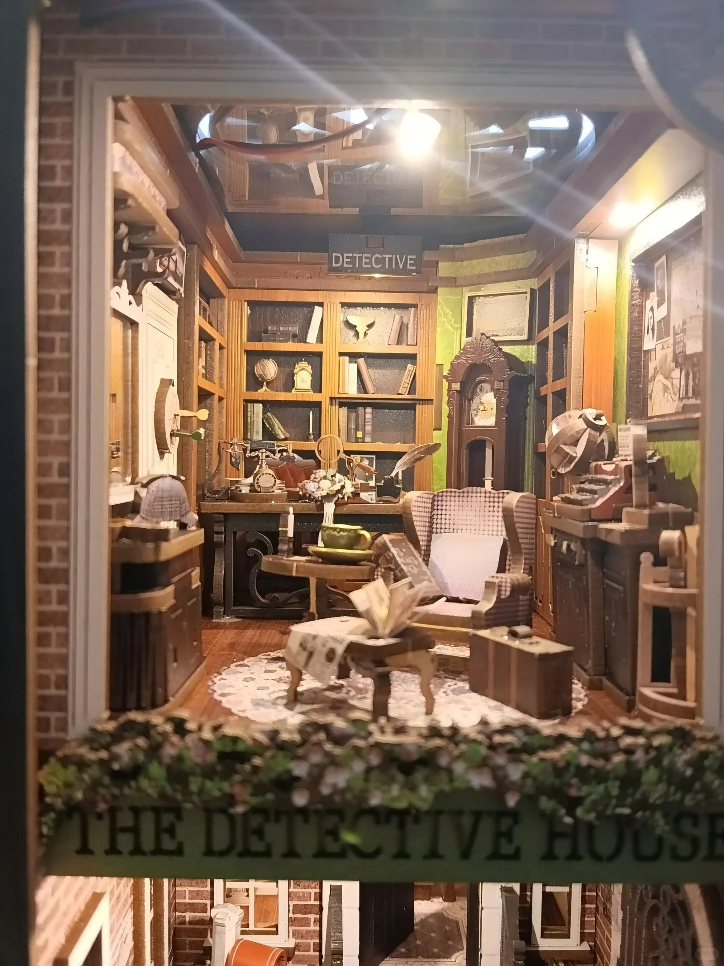 Rose Detective Agency Book Nook Kit