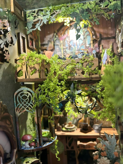 Insect Story Book Nook Kit