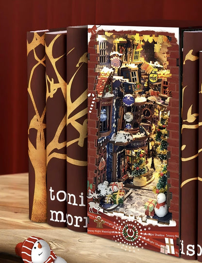 Snowy Moonlight Book Nook Kit