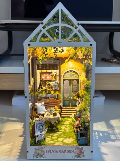 Sylvia Garden Book Nook Kit