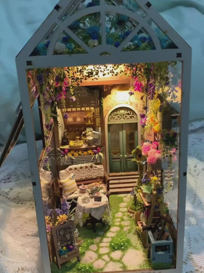 Sylvia Garden Book Nook Kit