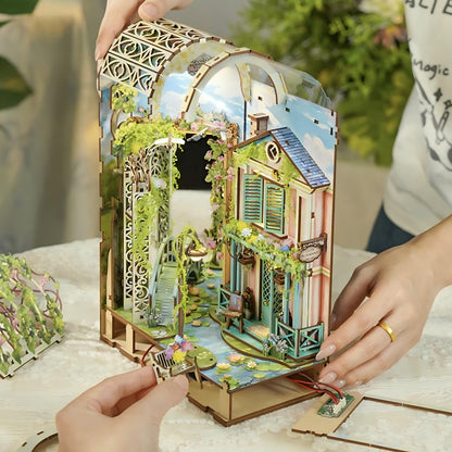 Giverny Garden Book Nook Kit